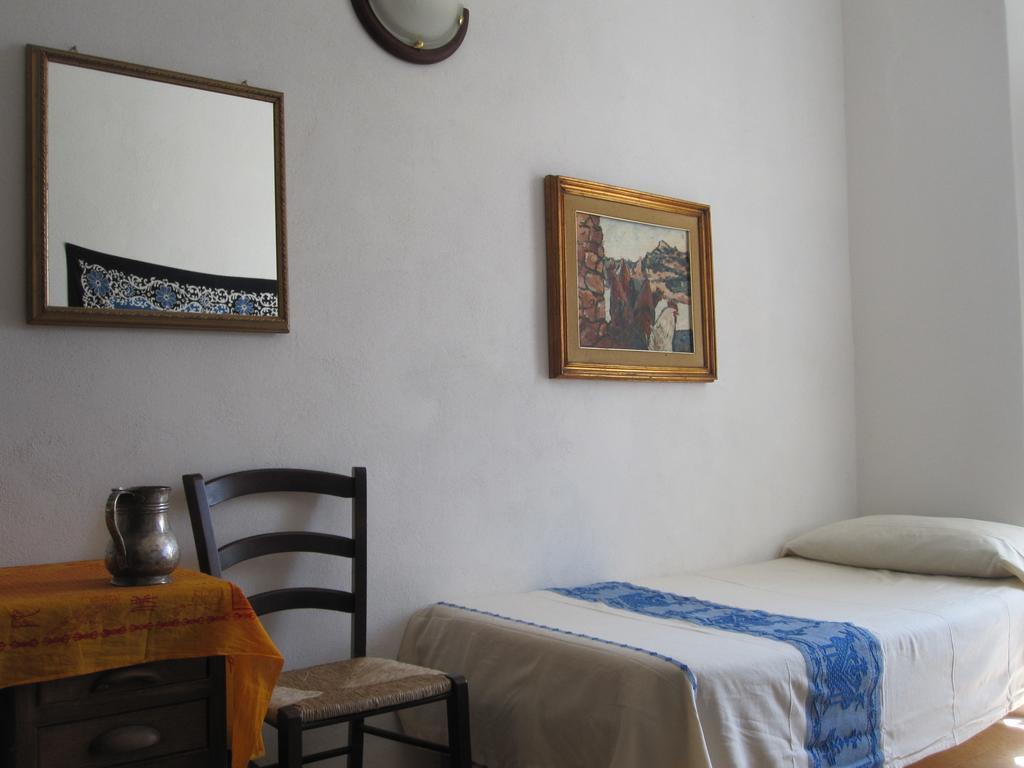 Campi Elisi B&B ซัสซารี ห้อง รูปภาพ